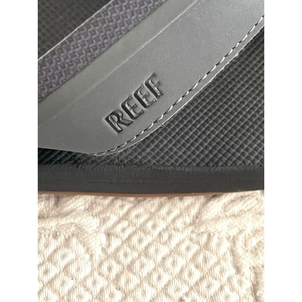 REEF Fanning Flip Flops Thong Sandals Gray Black Mens 11
